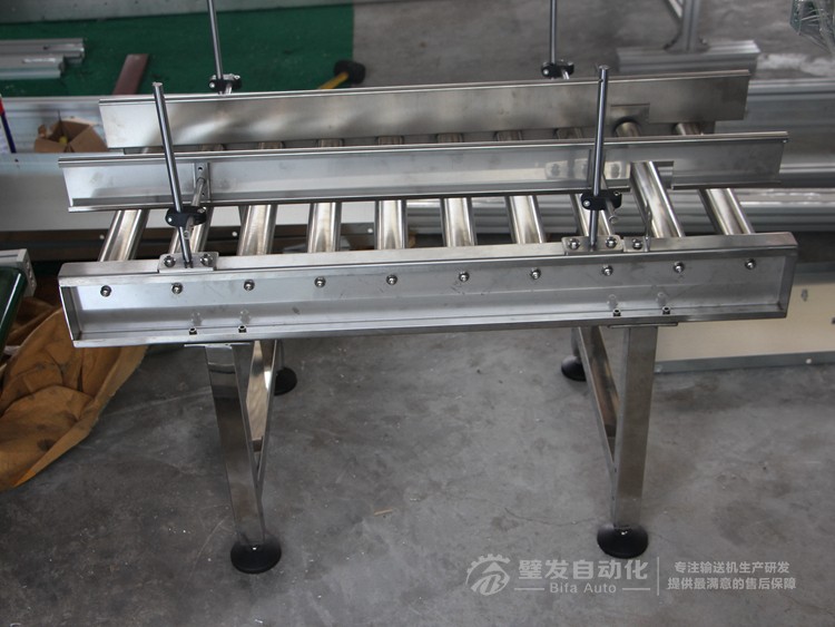 無動(dòng)力滾筒輸送機(jī)