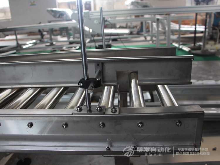 無動(dòng)力滾筒輸送機(jī)